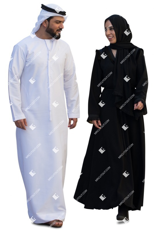 Couple walking entourage people (6046)